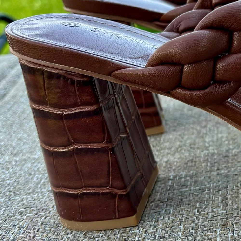 Braided Strap Brown Women’s Heeled Sandals - Picture 9 of 9